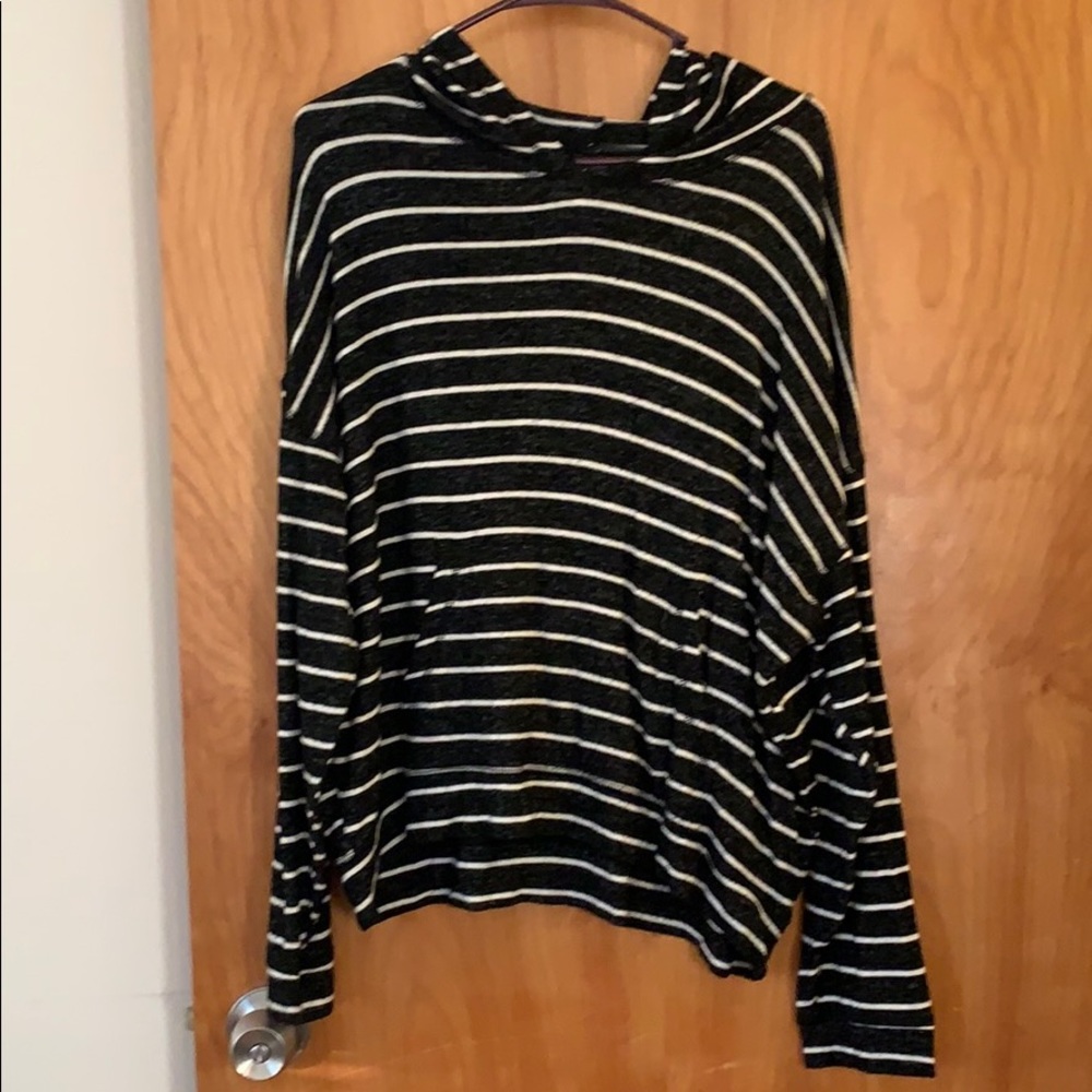American Eagle Pullover w/ Hood